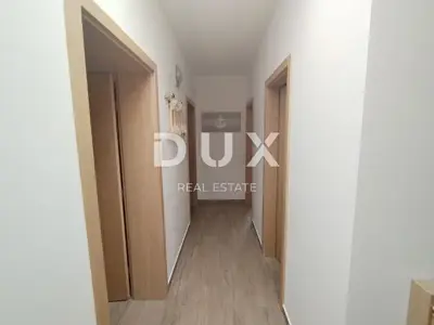 Haus 172 m², Pula, Centar - Pool, Terrasse und Parkplatz - 16