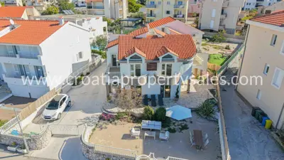 Kuća uz more kod Šibenika, 1. red do mora i pogled na otok - 2