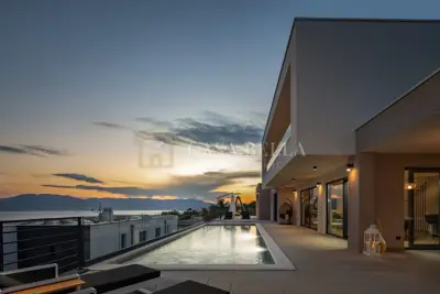 Kostrena, luksuzna moderna vila, 295,95 m², unutarnji bazen! - 3