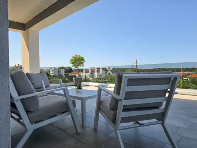 Rab, Banjol, kuća, 270 m², bazen, garaža - 21