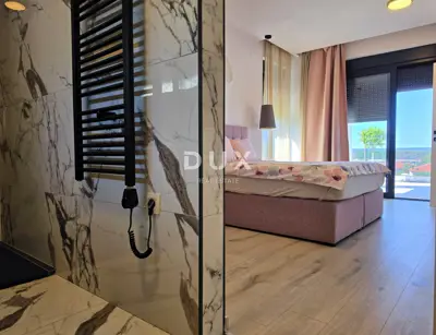 Rab, Banjol, kuća, 270 m², bazen, garaža - 13