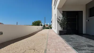 Rab, Banjol, kuća, 270 m², bazen, garaža - 5