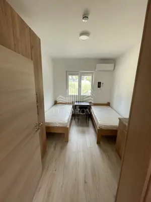 KASTEL GOMILICA, NOVI HOSTEL, 7 soba smjestaj za radnike, 350 m² - 9