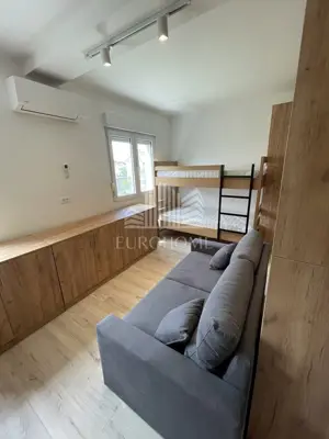 KASTEL GOMILICA, NOVI HOSTEL, 7 soba smjestaj za radnike, 350 m²
