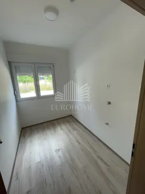 KASTEL GOMILICA, NOVI HOSTEL, 7 soba smjestaj za radnike, 350 m² - 18