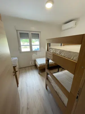 KASTEL GOMILICA, NOVI HOSTEL, 7 soba smjestaj za radnike, 350 m² - 3