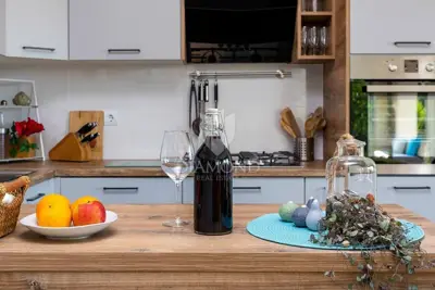 Kuća 140 m², Rovinj okolica - bazen i mirno selo - 16