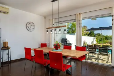 Kuća 140 m², Rovinj okolica - bazen i mirno selo - 10