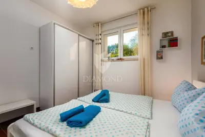 Kuća 140 m², Rovinj okolica - bazen i mirno selo - 21