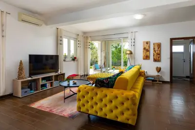 Kuća 140 m², Rovinj okolica - bazen i mirno selo - 13