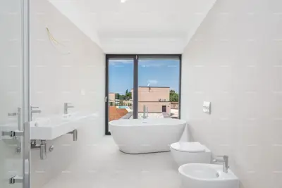Kuća 351 m², Labinci kod Poreča, bazen i velika okućnica - 17