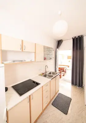 Kuća s 8 apartmana, Gajac, blizu plaže Zrće - 5