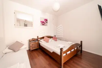 Kuća s 8 apartmana, Gajac, blizu plaže Zrće - 9