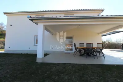 House 140 m², Cerovlje - pool and large yard - 20