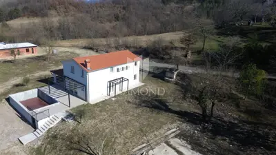 House 140 m², Cerovlje - pool and large yard - 22