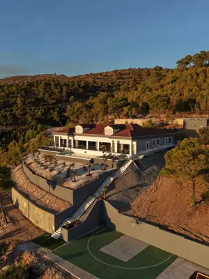 Villa 800 m², Milna auf Brač - erste Reihe zum Meer - 2