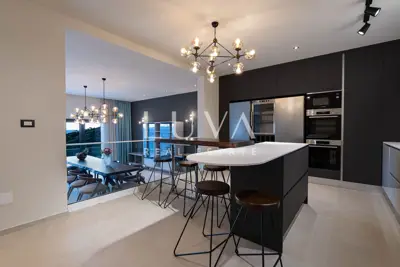 Villa 800 m², Milna auf Brač - erste Reihe zum Meer - 7