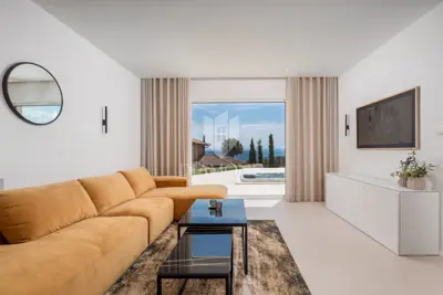 MOŠĆENIČKA DRAGA, PREKRASNA VILLA 500m OD MORA - 9