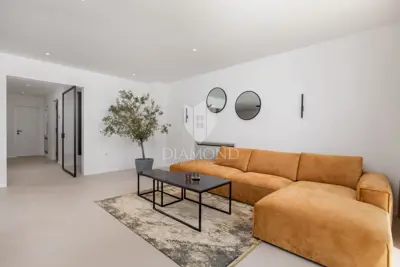 MOŠĆENIČKA DRAGA, PREKRASNA VILLA 500m OD MORA - 11