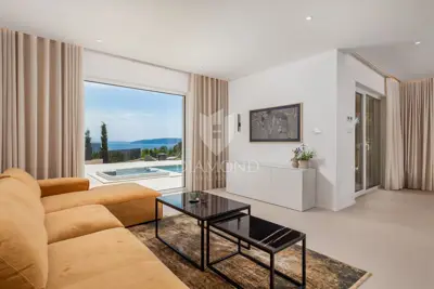 MOŠĆENIČKA DRAGA, PREKRASNA VILLA 500m OD MORA - 10