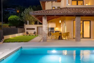 MOŠĆENIČKA DRAGA, PREKRASNA VILLA 500m OD MORA - 6