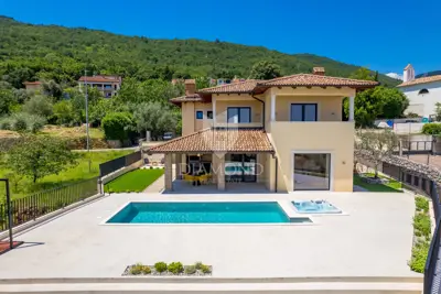 MOŠĆENIČKA DRAGA, PREKRASNA VILLA 500m OD MORA - 2
