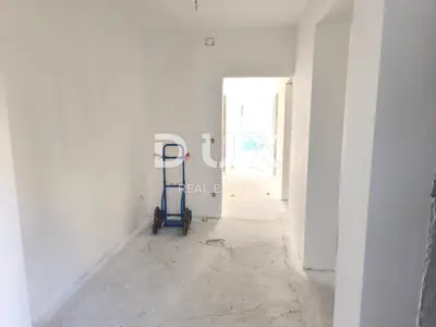 Apartment 72 m², Pobri - 2 rooms + living room, two terraces and parking - 9