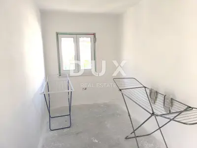Apartment 72 m², Pobri - 2 rooms + living room, two terraces and parking - 4