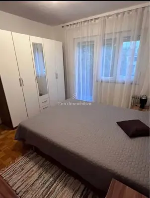 Stan 69,7 m², Pobri - 2 spavaće sobe, balkon - 5
