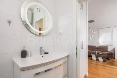 Wohnung 47 m², Makarska - Neubau und überdachte Terrasse - 17
