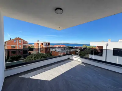 Penthouse 87 m², Mandre - sea view and two terraces - 4