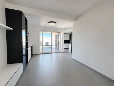 Penthouse 87 m², Mandre - sea view and two terraces - 8