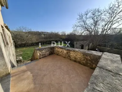 House 140 m², Kanfanar - authentic Istrian estate - 17