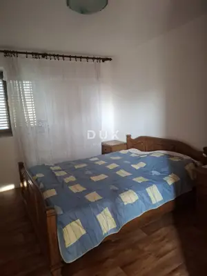 House 140 m², Kanfanar - authentic Istrian estate - 12