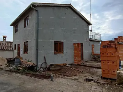 Kuća 200 m², Kršikla - mirno selo iznad Butonige