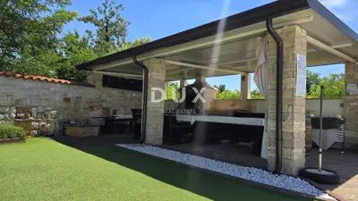 House for sale in Umag, 355 m² - 15