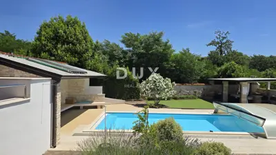 House for sale in Umag, 355 m² - 13