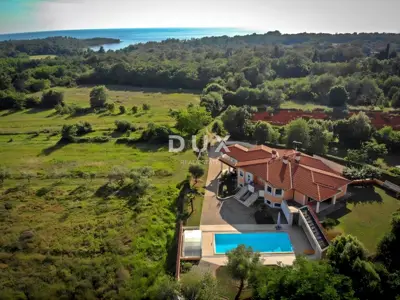 House for sale in Umag, 355 m²