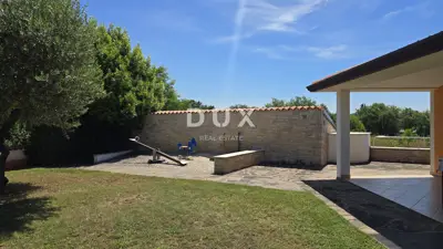 House for sale in Umag, 355 m² - 21