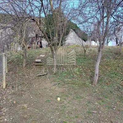 Atraktivno građevinsko zemljište 686 m² s pogledom na Zagreb - 4