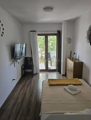 Malinska – Apartman 35,18 m² s okućnicom 26 m² i parkingom