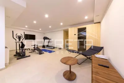 Villa 250 m², Poreč - near the beach and the historic center - 14