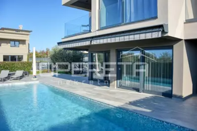 Villa 250 m², Poreč - near the beach and the historic center