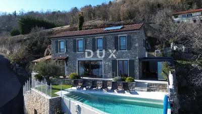 Villa 250 m², Poljane - panoramic sea view