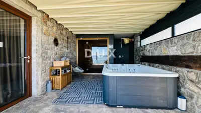 Villa 250 m², Poljane - panoramic sea view - 14
