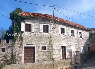 Kuća, Brač, 100 m², 270 000 €