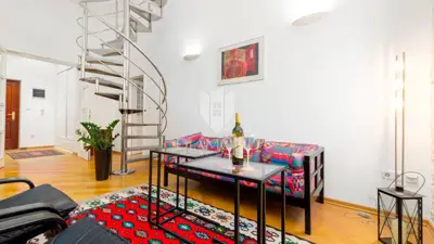 Apartment 88 m², Svetvinčenat - view of the square and castle - 12