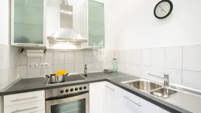 Apartment 88 m², Svetvinčenat - view of the square and castle - 22