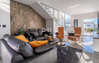 House 190 m², Labin - pool and wellness - 8