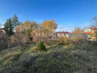 Građevinsko zemljište 1.039 m², Vantačići - 200 m od mora - 2